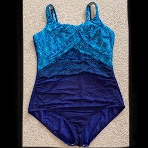 Lands End one piece bathing suit